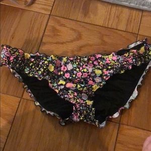 Victoria’s Secret floral print bikini bottom-M